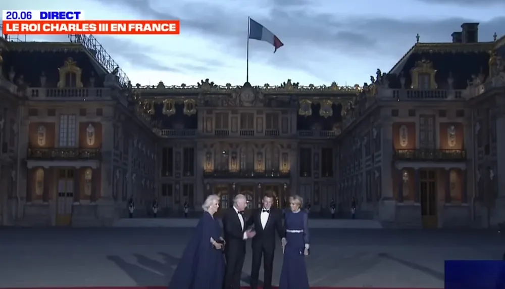 macron pillage versailles